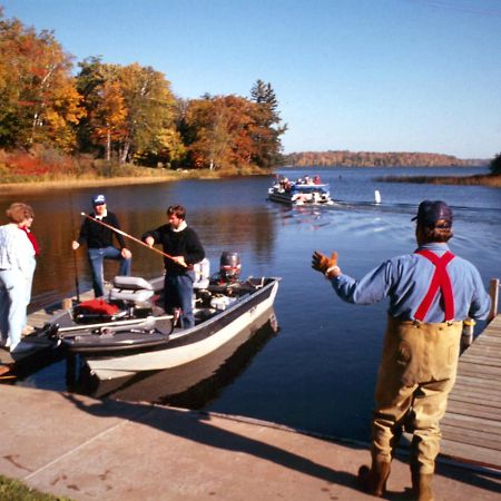 Lakewoods Resort & Golf Namekagon Bagian luar foto