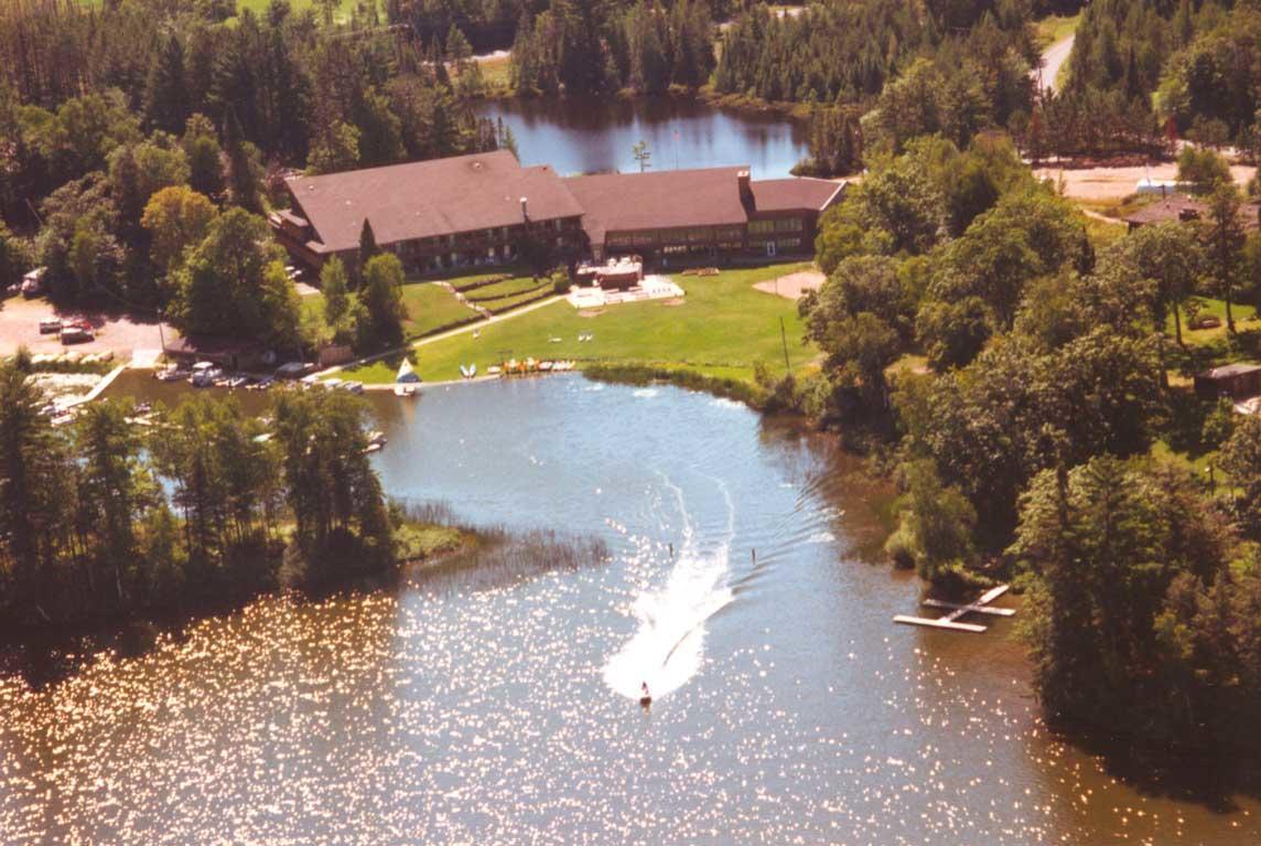 Lakewoods Resort & Golf Namekagon Bagian luar foto