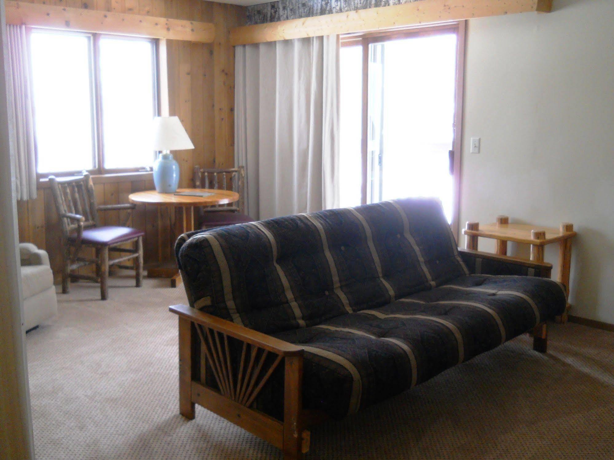 Lakewoods Resort & Golf Namekagon Bagian luar foto