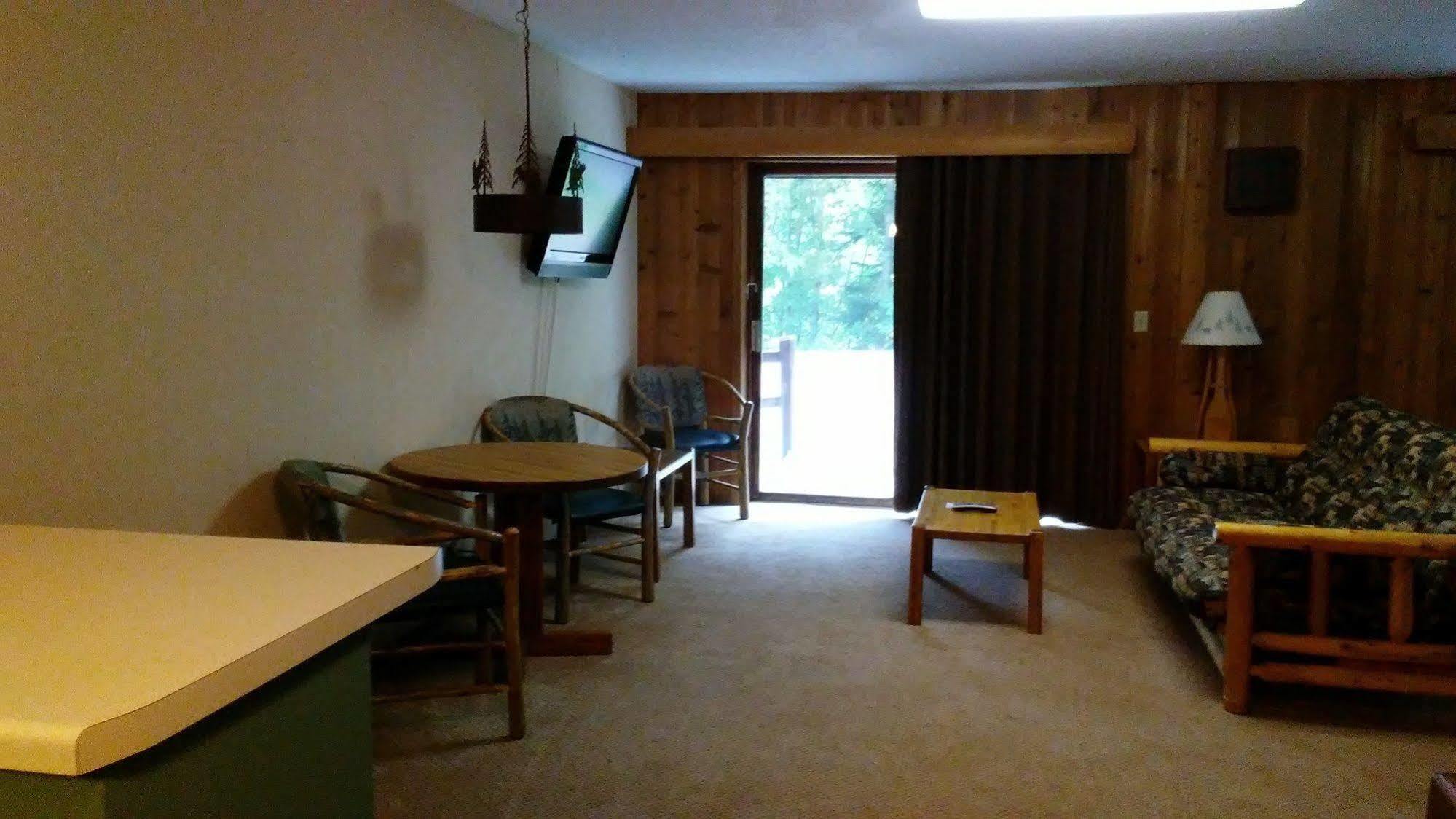 Lakewoods Resort & Golf Namekagon Bagian luar foto